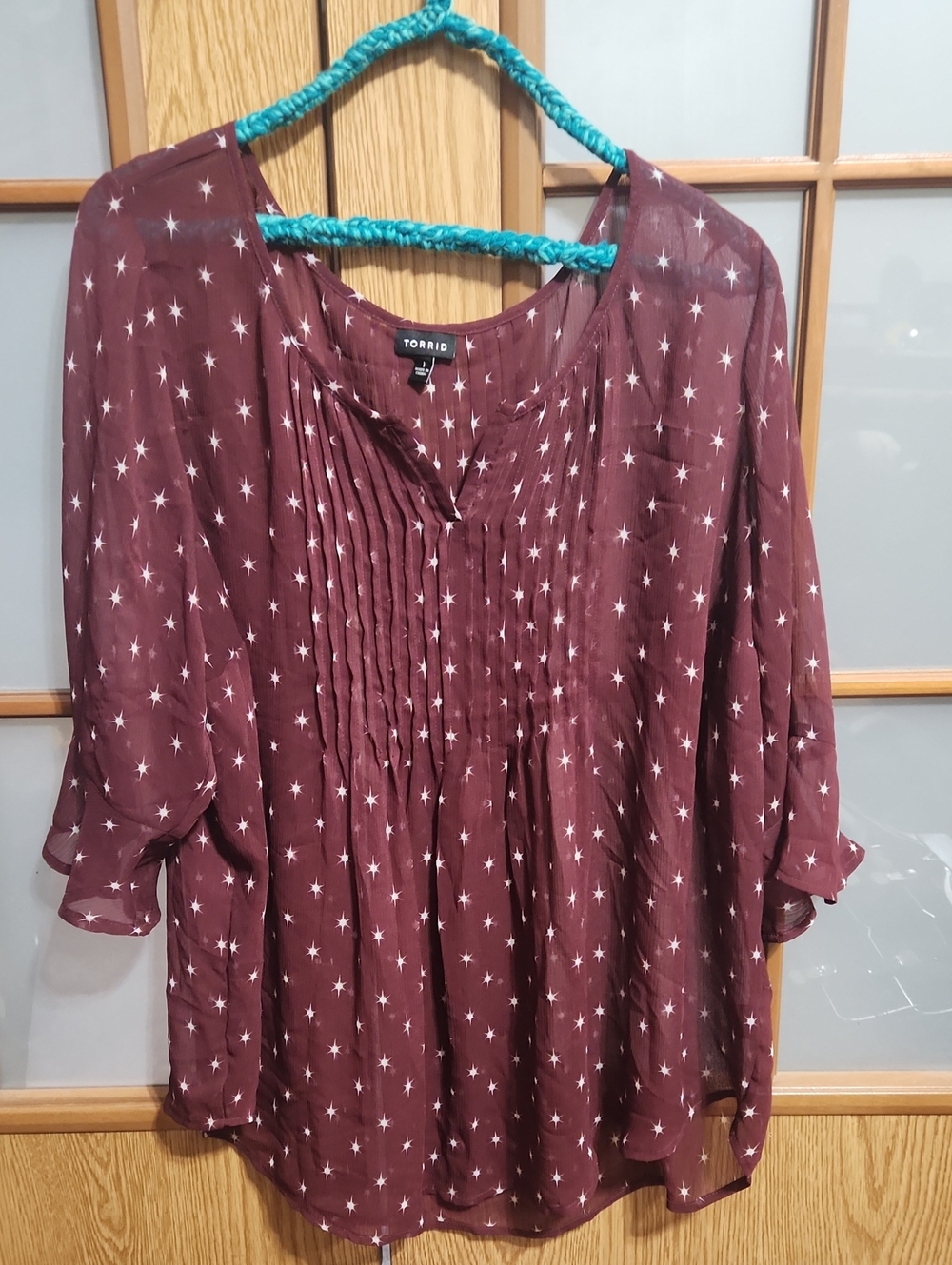 Torrid Women's Star Print Peasant Blouse - Burgundy Size 1x